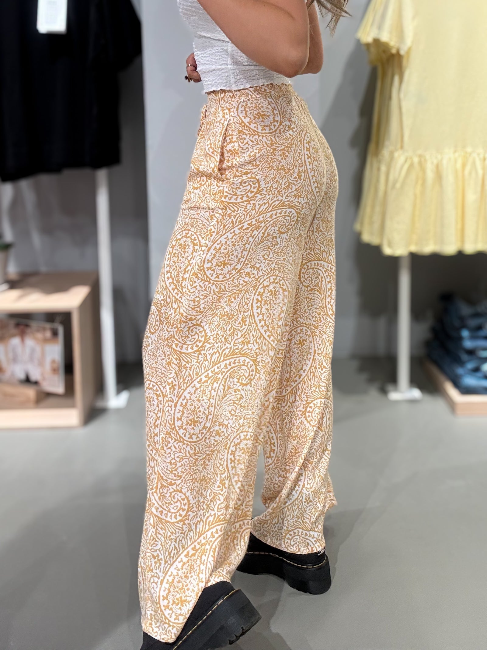 VIJINKE Trousers - Birch